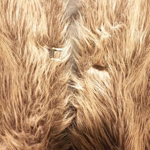 EUC faux fur ladies vest - Picture 4 of 6